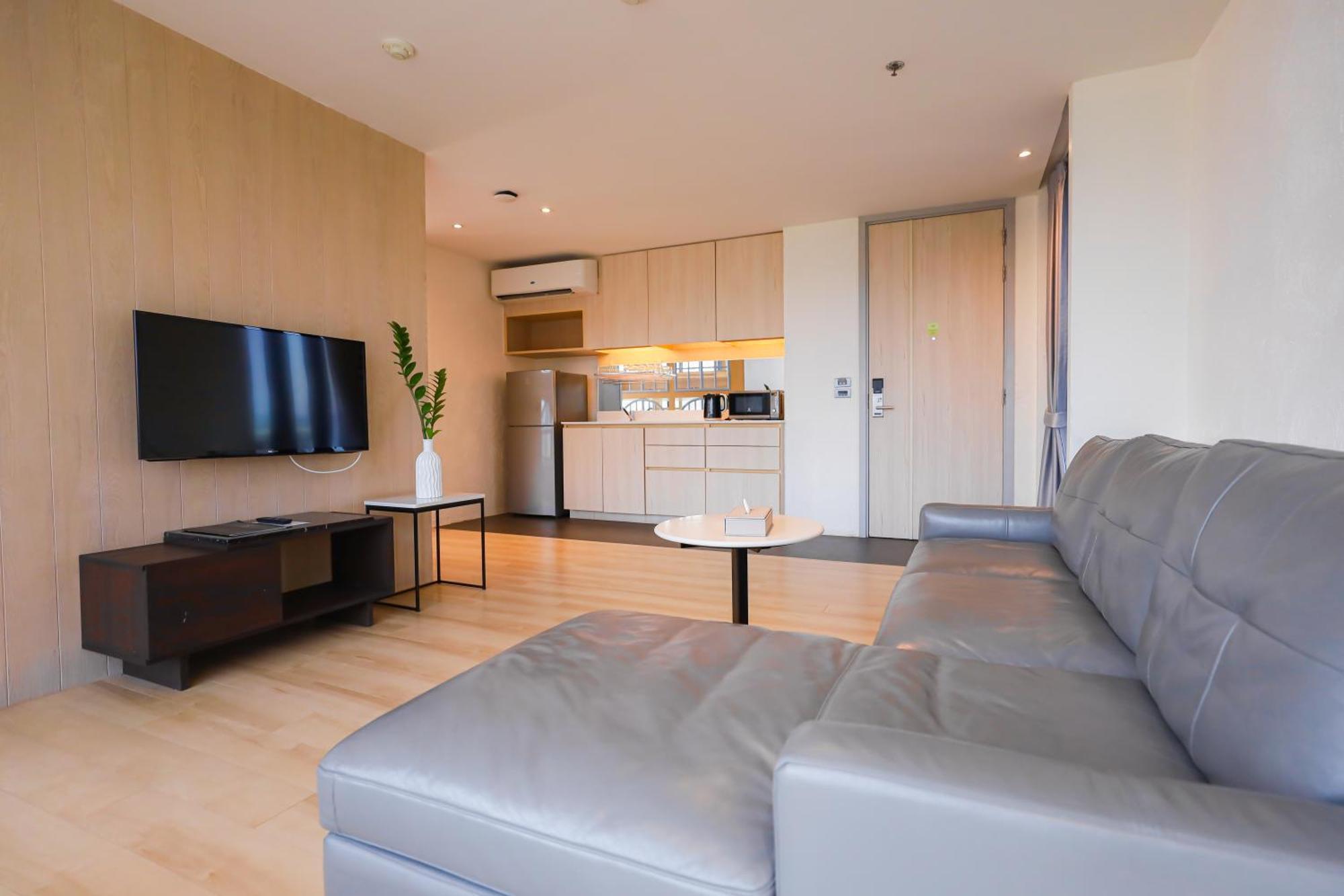 Balcony Seaside Sriracha Hotel & Serviced Apartments Si Racha Εξωτερικό φωτογραφία