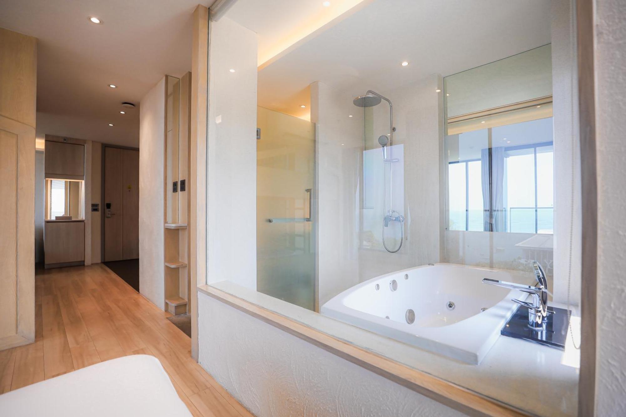 Balcony Seaside Sriracha Hotel & Serviced Apartments Si Racha Εξωτερικό φωτογραφία