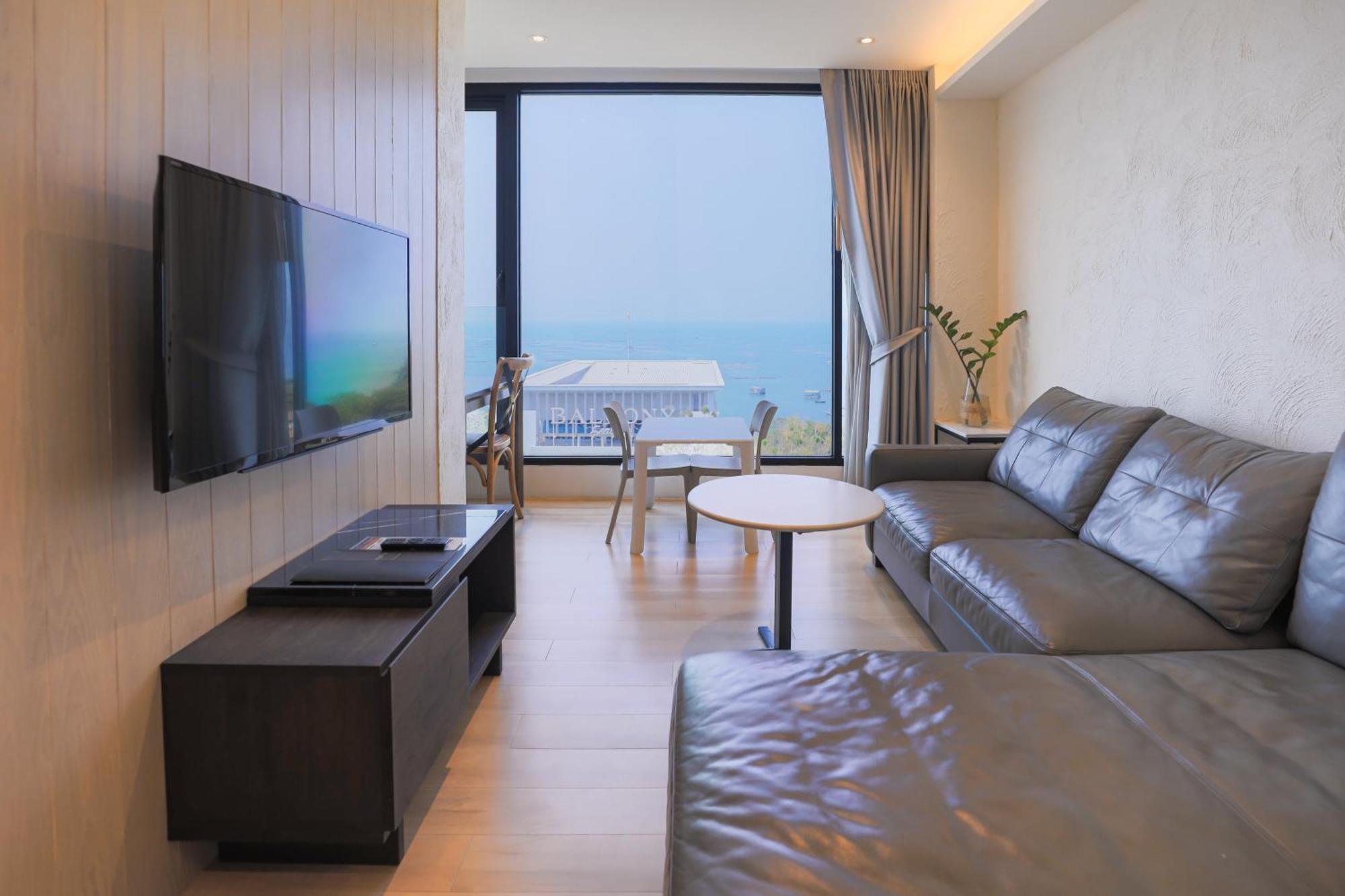 Balcony Seaside Sriracha Hotel & Serviced Apartments Si Racha Εξωτερικό φωτογραφία