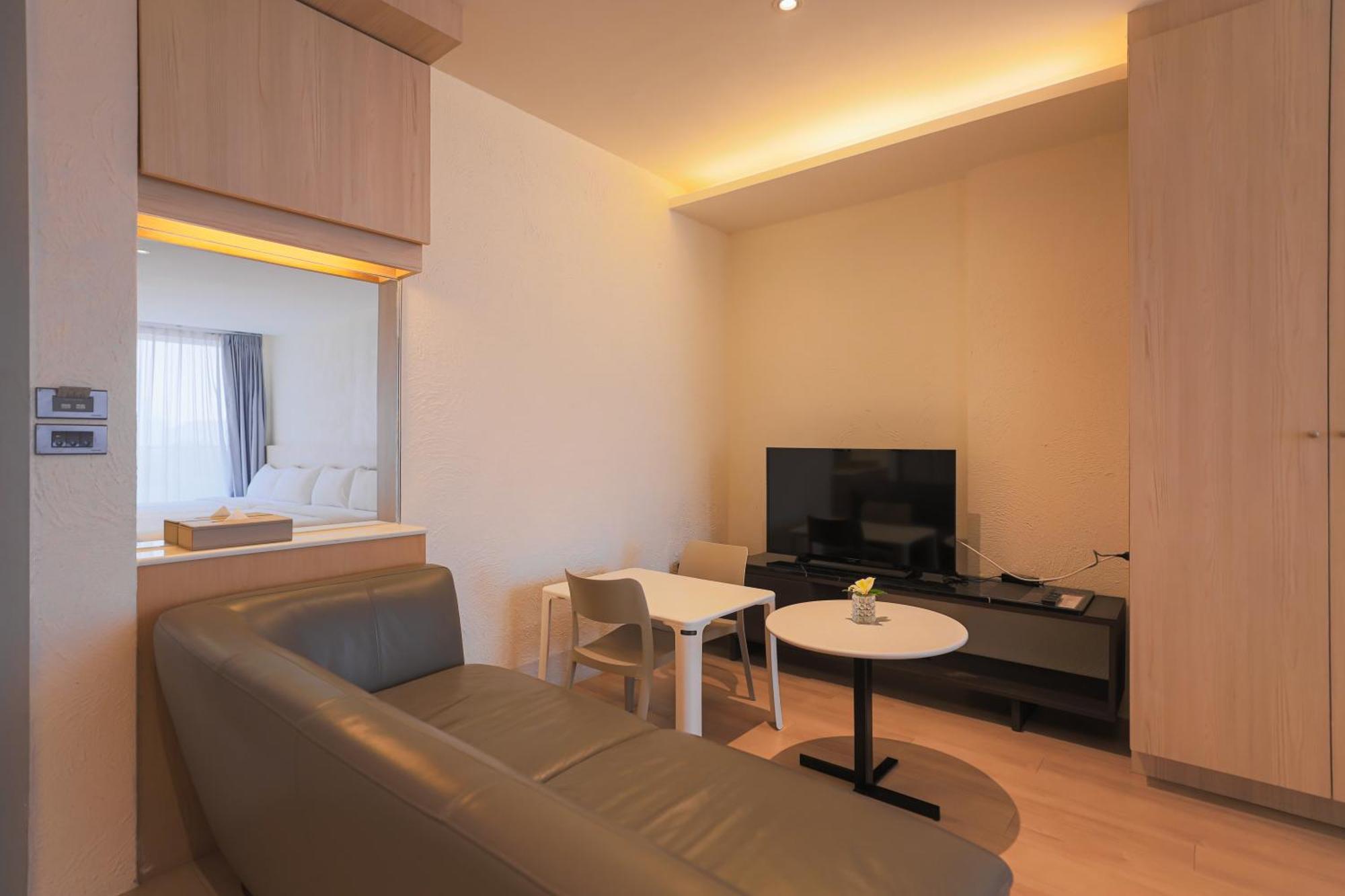 Balcony Seaside Sriracha Hotel & Serviced Apartments Si Racha Εξωτερικό φωτογραφία